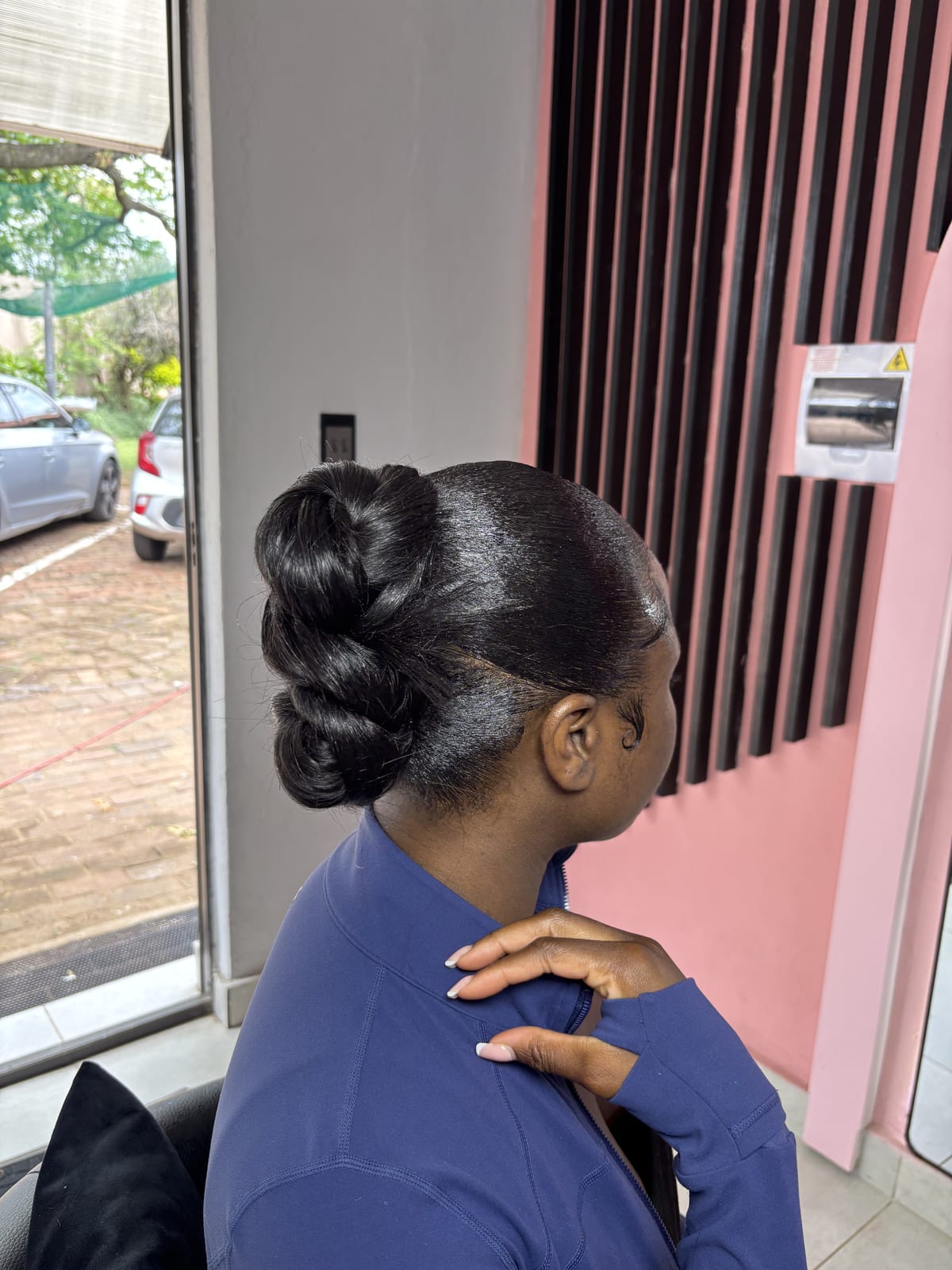 2/3 bun ponytail style